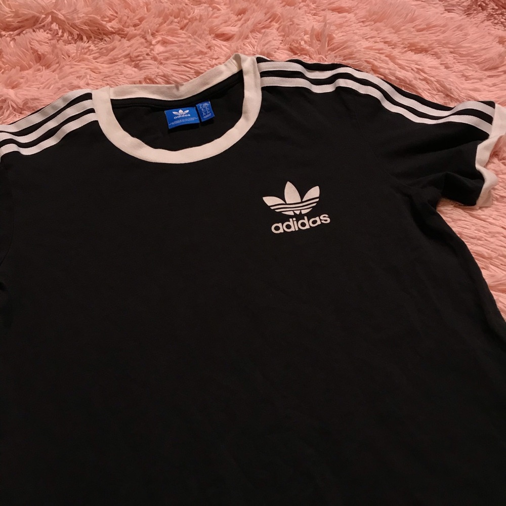 Adidas tee